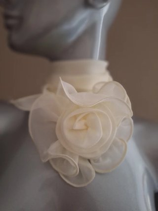 Foulard con fiore