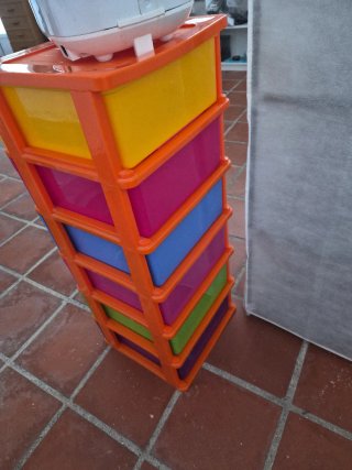 Cajonera de plástico multi-color