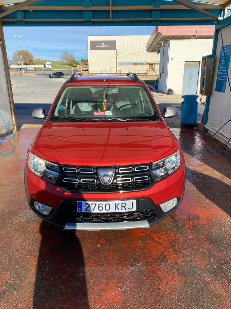 Dacia Sandero 2018 - foto 1