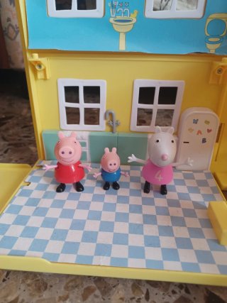 Casa Peppa Pig con muñecos