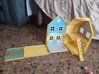 Casa Peppa Pig con muñecos