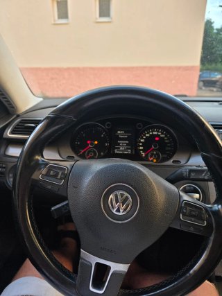 Volkswagen Passat 2011