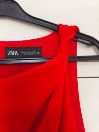 Vestido rojo Zara evento