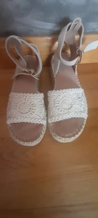 Sandalias Esparto Beige y Blancas