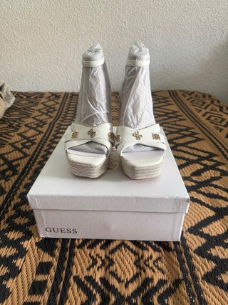 Sandalias Guess Kailee Lea03 Talla 37