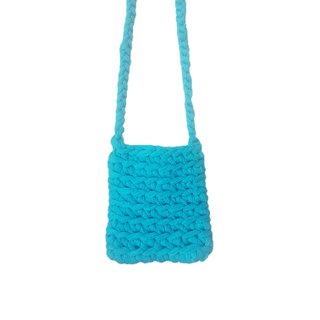 Bolso bandolera en crochet con símbolo de paz
