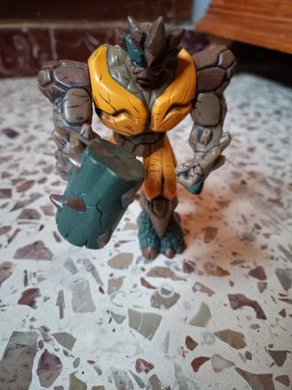 Action figure Gormiti con Mazzo