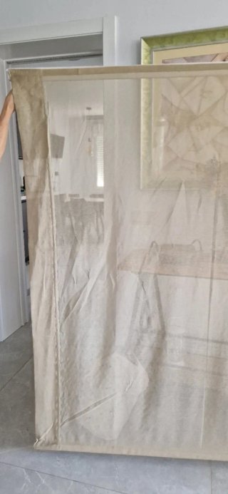 Store beige transparente.