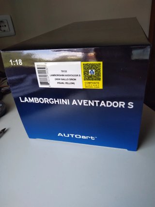Maqueta Lamborghini Aventador AutoArt