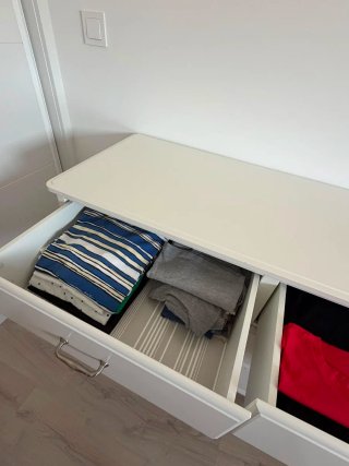Cómoda IKEA TYSSEDAL 6 cajones blanca