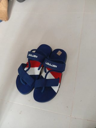 Sandalias Louluen Azul y Rojo Nuevas