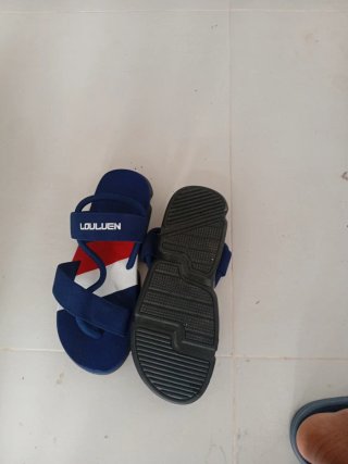 Sandalias Louluen Azul y Rojo Nuevas