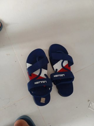 Sandalias Louluen Azul y Rojo Nuevas