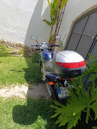 Honda CBF 250 Naked Azul