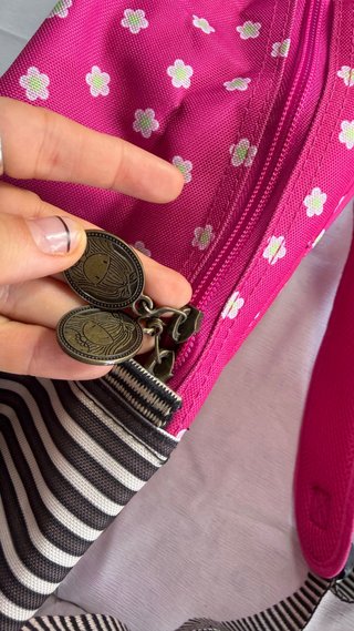 Bolso Santoro Gorjuss niña nueva con etiqueta rosa