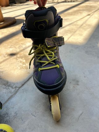 2 pares patines en línea morados y negros