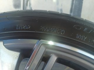 Llantas Audi 20" + Neumáticos 255/40R2