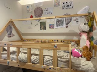 Litera infantil de madera maciza, estilo casita