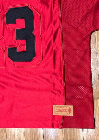 Jordan X Levis edición Limitada Talla L - viste XL