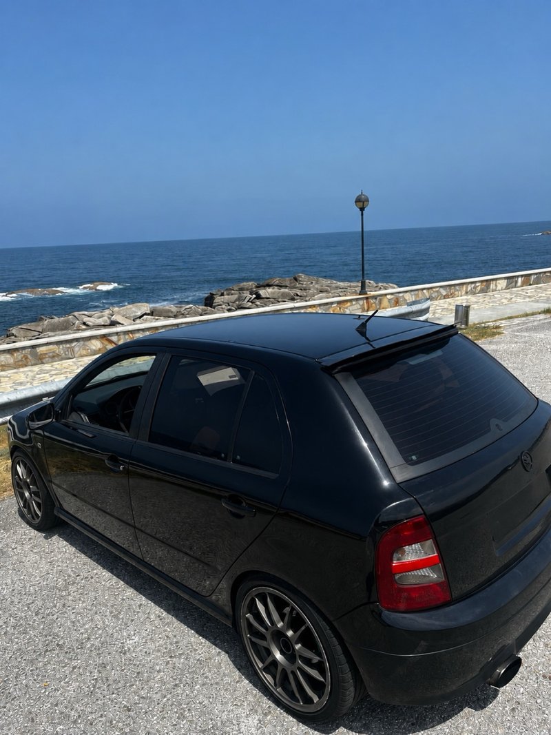 Skoda Fabia 2004 - foto 1