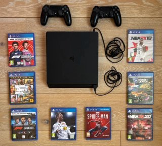 PS4 Slim 1TB Negra + 2 Mandos + 8 Juegos