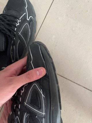 Dior B22