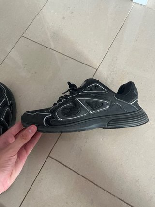 Dior B22