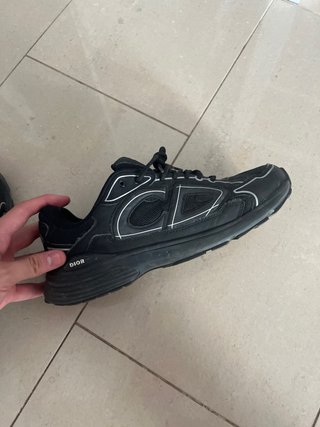 Dior B22