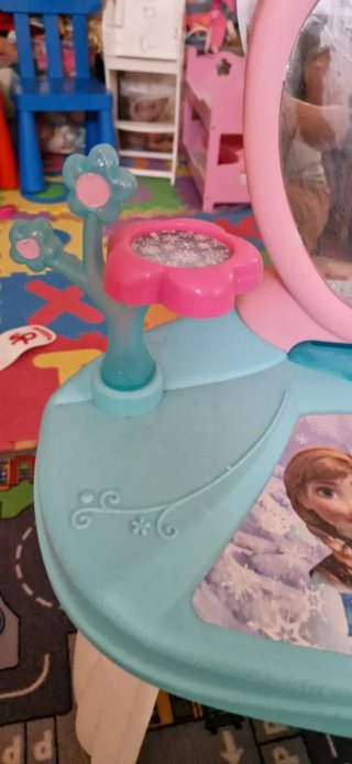 Tocador infantil Frozen Elsa y Ana con taburete