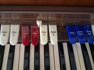 Órgano Farfisa FK-40