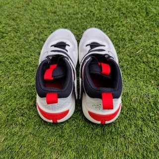 Zapatillas Nike Team Hustle D 11 Niños 38,5