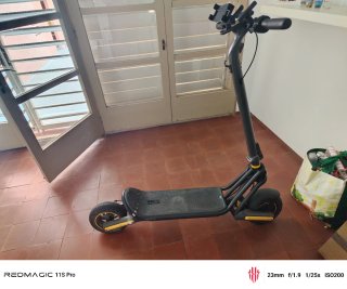 Patinete eléctrico Bongo usado