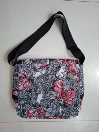 Borsa a tracolla Seven stampa rose