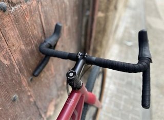 Bicicleta Gravel Megamo Roja