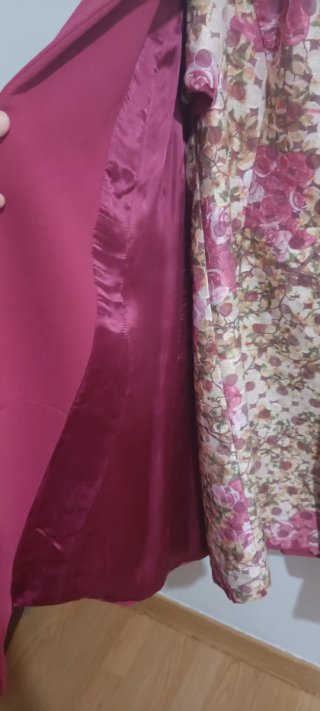 Traje abrigo y vestido a juego