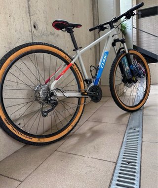 Bicicleta Cube 29 MTB