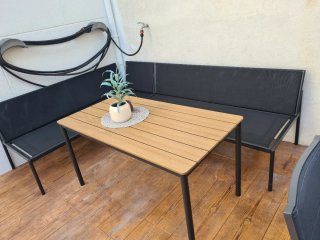 Conjunto sofá ,  mesa jardín y baúl