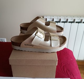 Sandalias plataforma beige Billowy Talla 38
