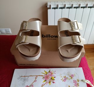 Sandalias plataforma beige Billowy Talla 38