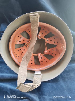 Elmetto militare cimelio 1