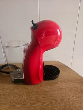 Cafetera Nescafé Dolce Gusto Roja