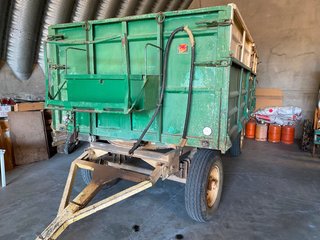 Remolque agrícola verde