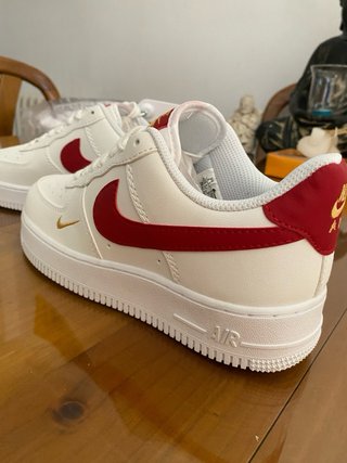 Zapatillas Urban Blancas y Rojas talla 39