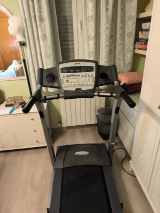 Cinta de andar BH plegable hasta 12 km/hora