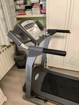 Cinta de andar BH plegable hasta 12 km/hora