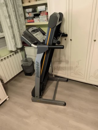 Cinta de andar BH plegable hasta 12 km/hora