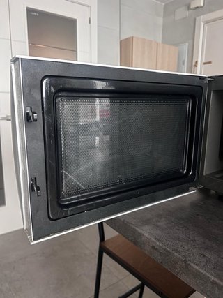 Microondas LG Negro y Plateado