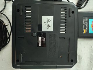 Mega Drive II com jogo James Pond