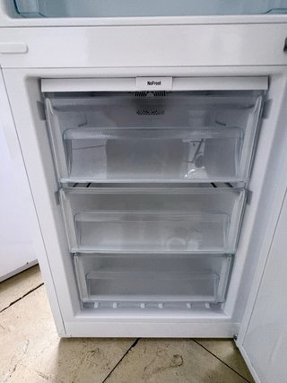Nevera Liebherr Blanca