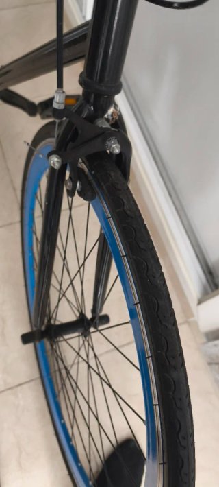 Bicicleta Fixie Negra Ruedas Azules
